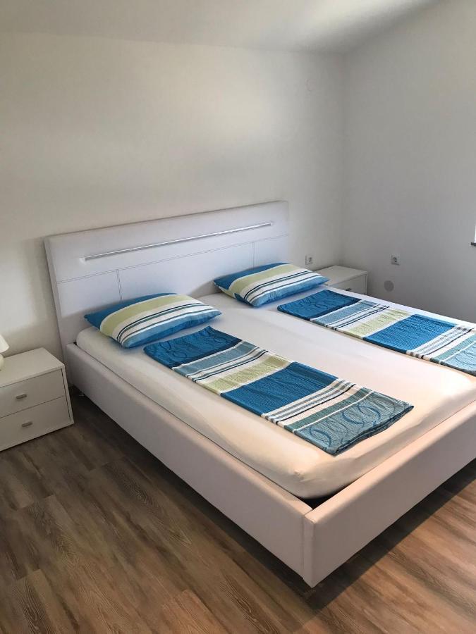 Apartments Ban Galižana Екстериор снимка