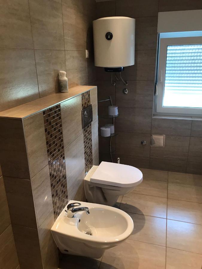 Apartments Ban Galižana Екстериор снимка