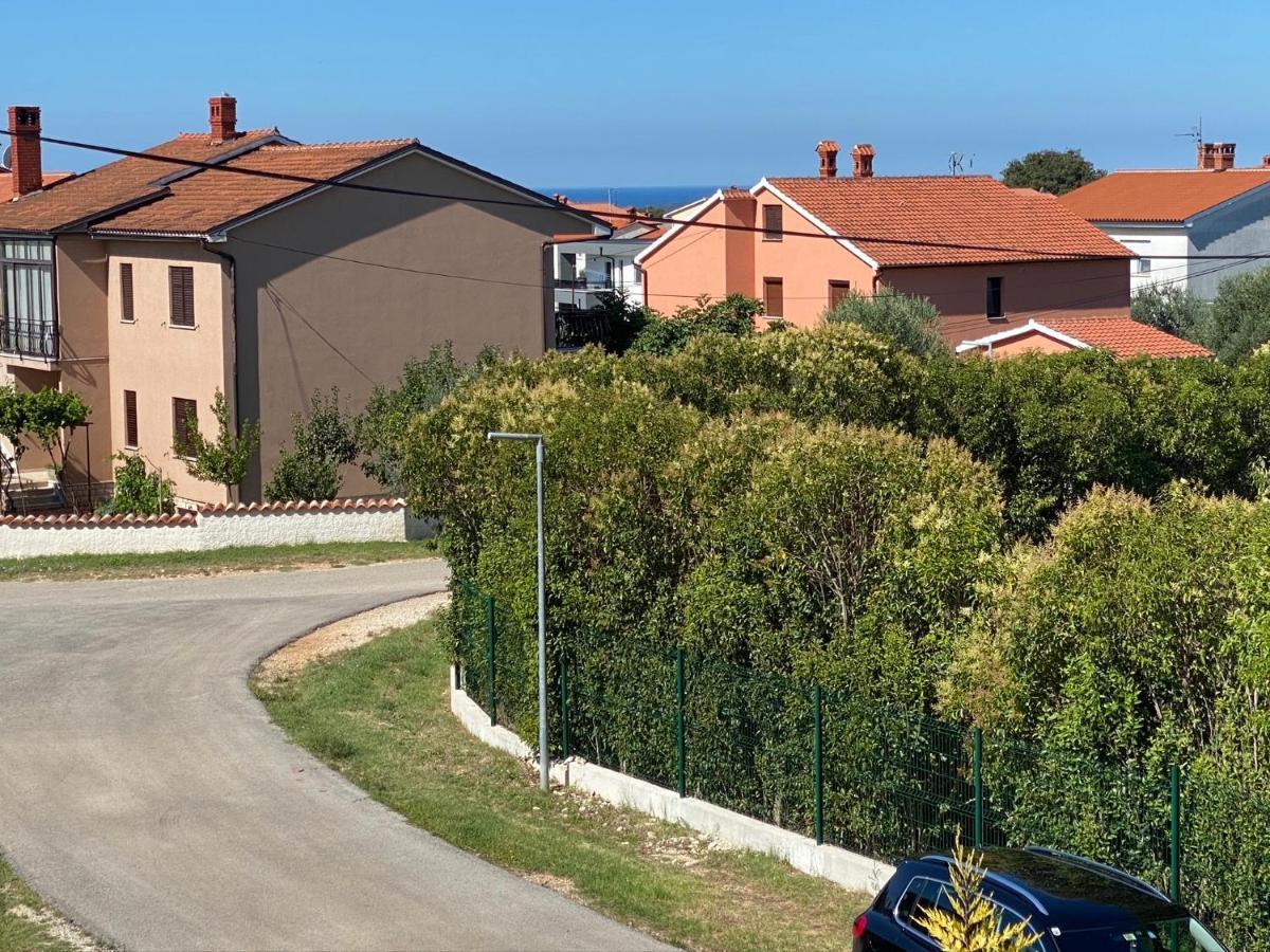 Apartments Ban Galižana Екстериор снимка